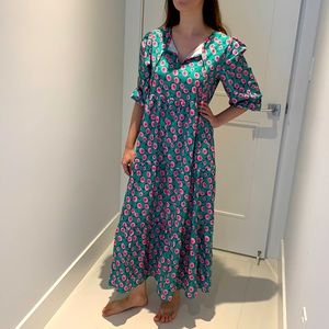 WenaZao Tiered Sun Dress. NEW